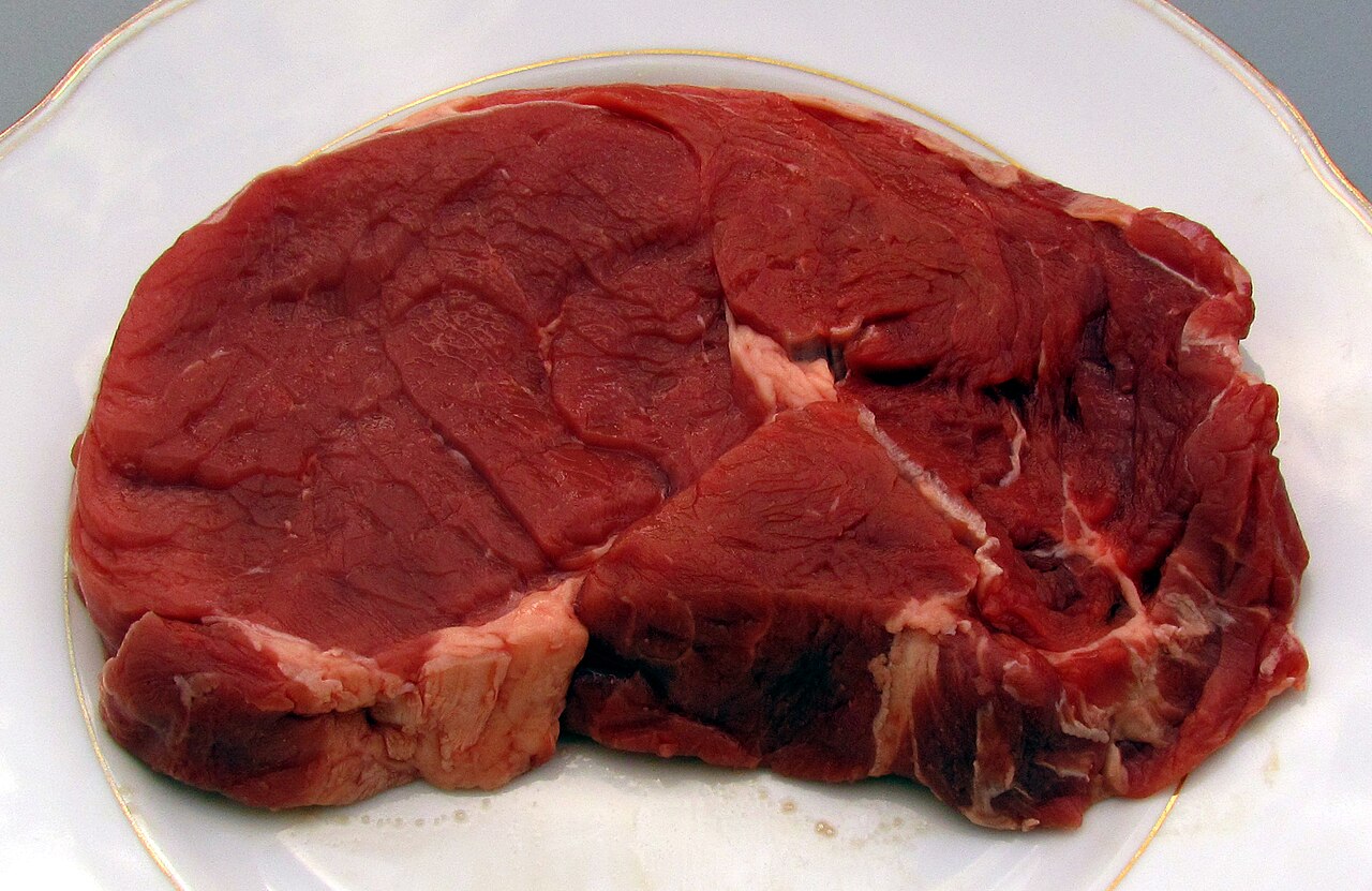 Viande de bœuf — bœuf 100 % français chez le boucher à Gièvres